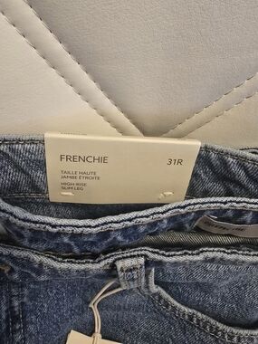 Dynamite Frenchie High Rise Slim Leg Jeans in Medium Blue Wash